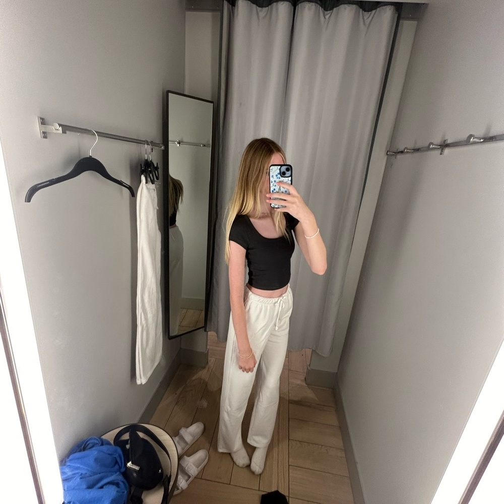 Meet your Posher, Clara